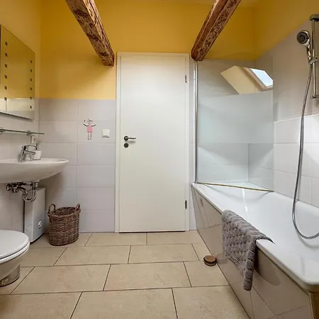 1 Bedroom Gorgeous In *